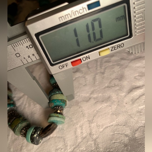 On Trend Neiman Marcus Natural Turquoise & Smoky Quartz Necklace w/Drop Earrings - Picture 7 of 8